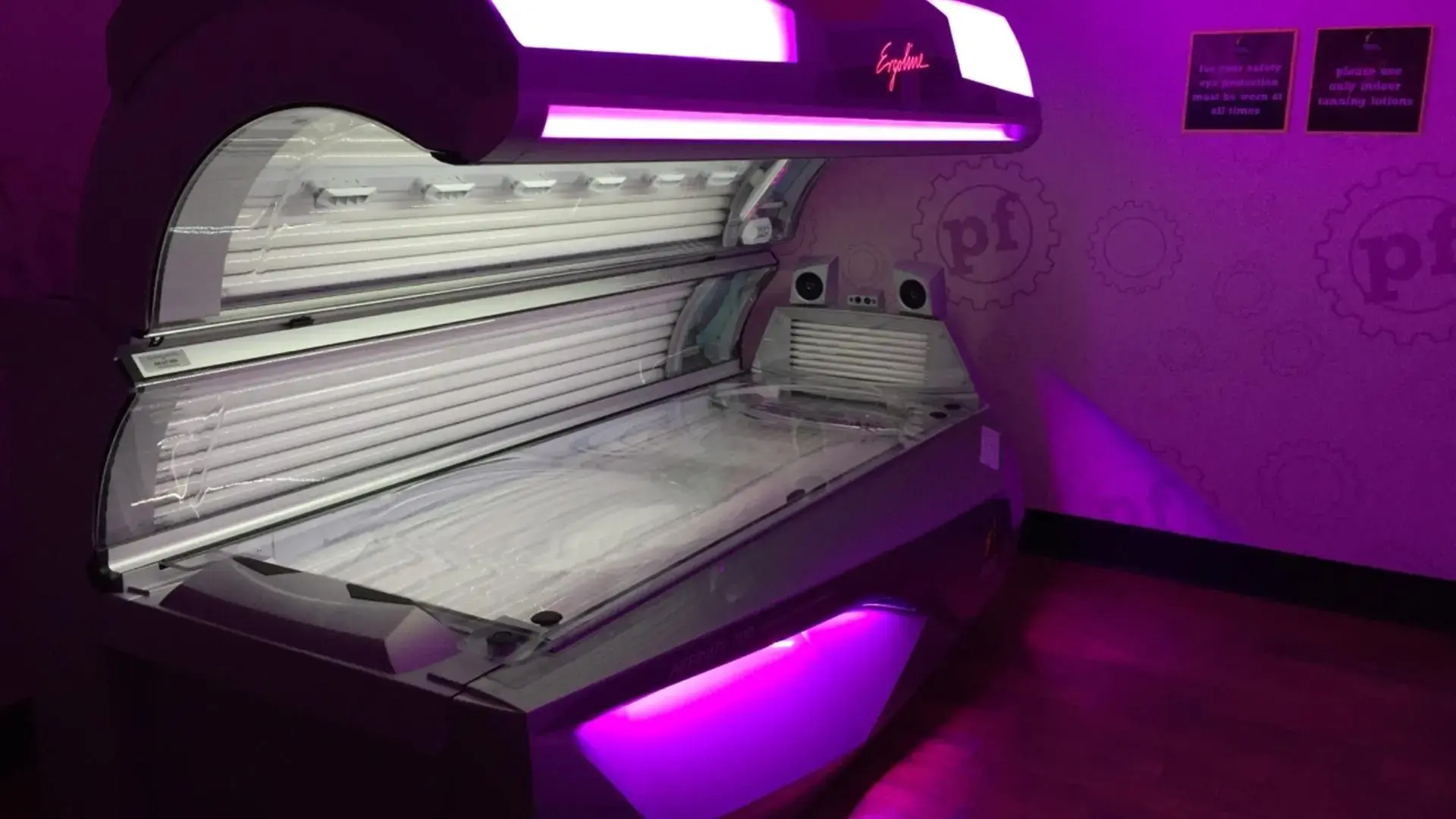 Use of Tanning ¹